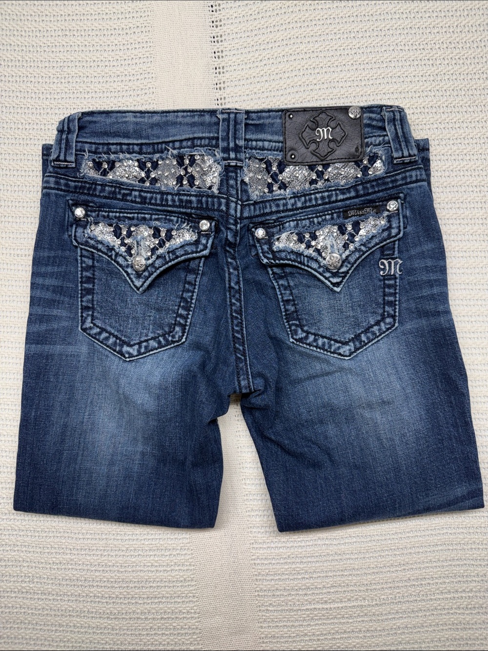 Miss Me Women's Boyfriend Capri Jeans - Dark Indigo Wash